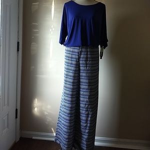 Women's two piece pants set.